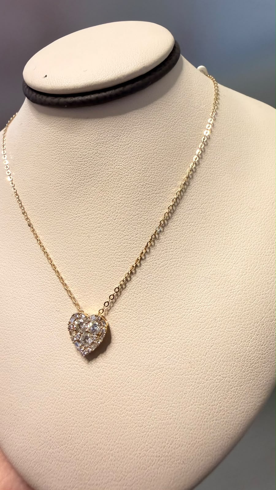 CADENA DIAMANTES CORAZON PURE 18K